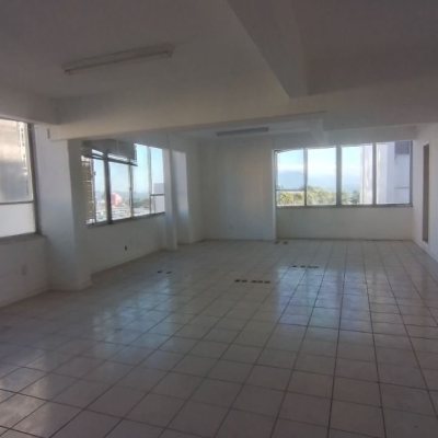 Predio com 588m², no bairro Centro em Florianópolis