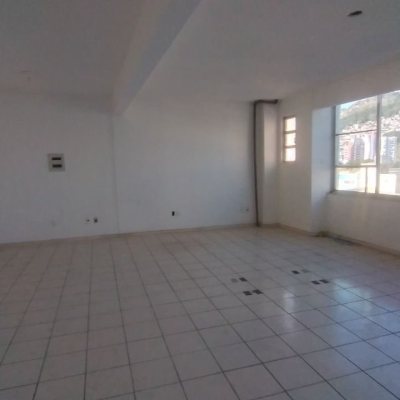 Predio com 588m², no bairro Centro em Florianópolis