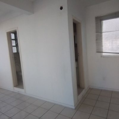 Predio com 588m², no bairro Centro em Florianópolis