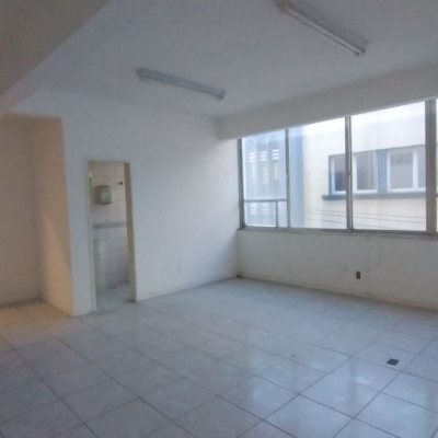 Predio com 588m², no bairro Centro em Florianópolis