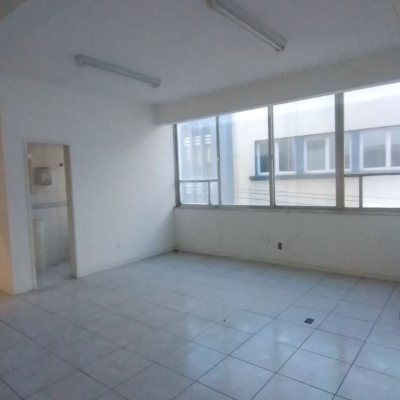Predio com 588m², no bairro Centro em Florianópolis