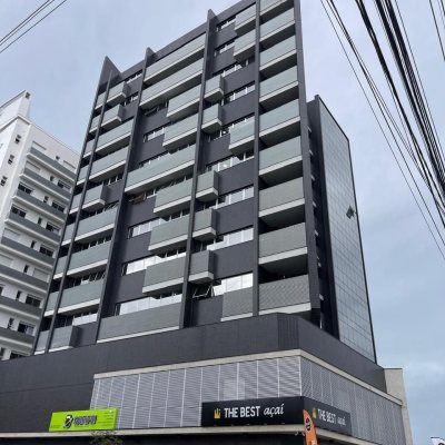 Sala com 29m², 1 garagem, no bairro Balneário em Florianópolis