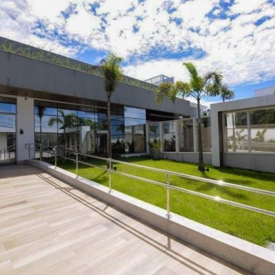 Apartamentos com 128m², 3 quartos, 3 suítes, 2 garagens, no bairro Cacupé em Florianópolis