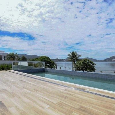 Apartamentos com 128m², 3 quartos, 3 suítes, 2 garagens, no bairro Cacupé em Florianópolis