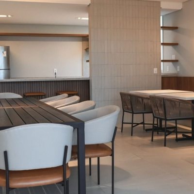 Apartamentos com 128m², 3 quartos, 3 suítes, 2 garagens, no bairro Cacupé em Florianópolis