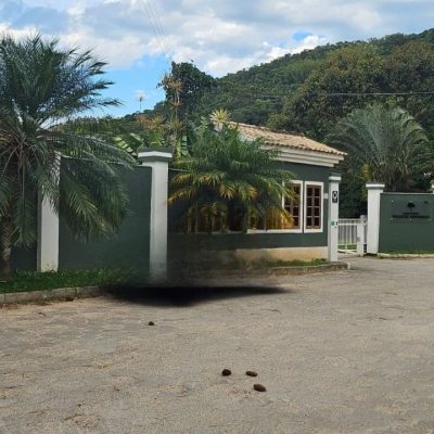Terrenos Residenciais com 390m², no bairro Rio Tavares em Florianópolis
