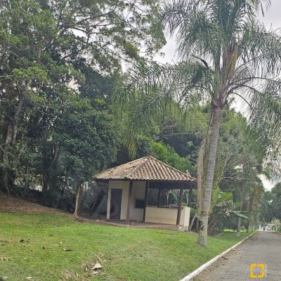 Terrenos Residenciais com 390m², no bairro Rio Tavares em Florianópolis