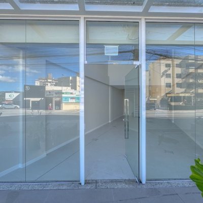 Loja com 79m², 2 garagens, no bairro Trindade em Florianópolis