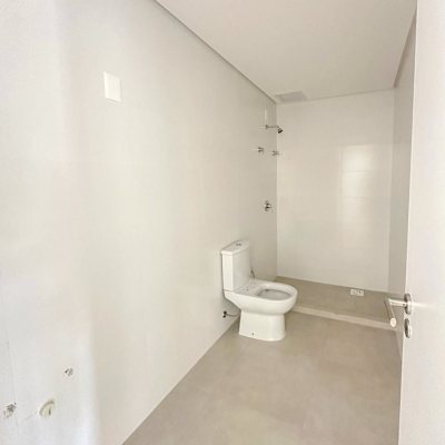 Apartamentos com 111m², 2 quartos, 1 suíte, 2 garagens, no bairro Estreito em Florianópolis