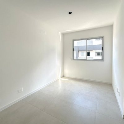 Apartamentos com 111m², 2 quartos, 1 suíte, 2 garagens, no bairro Estreito em Florianópolis
