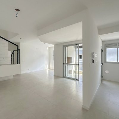 Apartamentos com 111m², 2 quartos, 1 suíte, 2 garagens, no bairro Estreito em Florianópolis