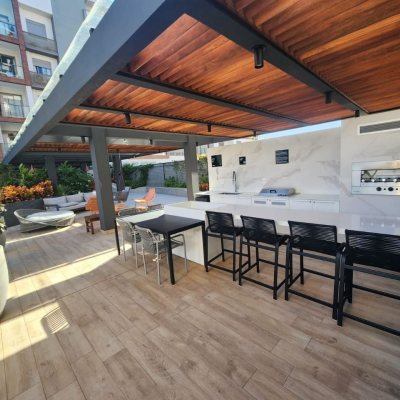 Apartamentos com 67m², 2 quartos, 1 suíte, 1 garagem, no bairro Córrego Grande em Florianópolis