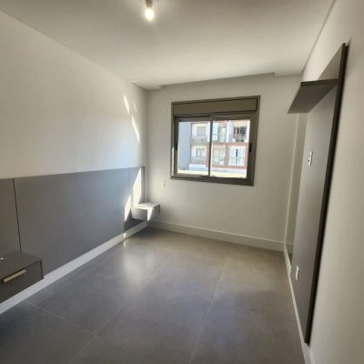 Apartamentos com 67m², 2 quartos, 1 suíte, 1 garagem, no bairro Córrego Grande em Florianópolis