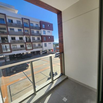 Apartamentos com 67m², 2 quartos, 1 suíte, 1 garagem, no bairro Córrego Grande em Florianópolis