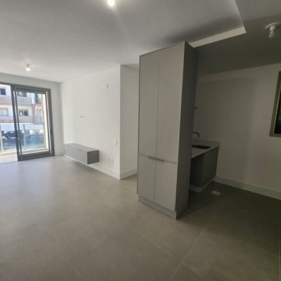 Apartamentos com 67m², 2 quartos, 1 suíte, 1 garagem, no bairro Córrego Grande em Florianópolis