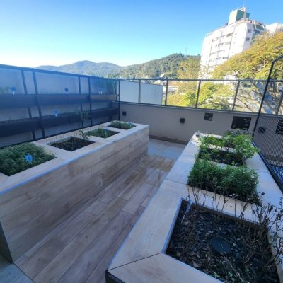 Apartamentos com 67m², 2 quartos, 1 suíte, 1 garagem, no bairro Córrego Grande em Florianópolis