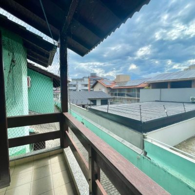 Casa Residencial com 90m², 3 quartos, 1 garagem, no bairro Ingleses do Rio Vermelho em Florianópolis