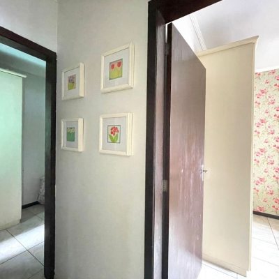 Casa Residencial com 90m², 3 quartos, 1 garagem, no bairro Ingleses do Rio Vermelho em Florianópolis