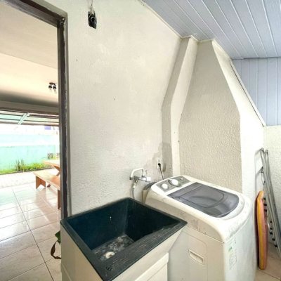 Casa Residencial com 90m², 3 quartos, 1 garagem, no bairro Ingleses do Rio Vermelho em Florianópolis