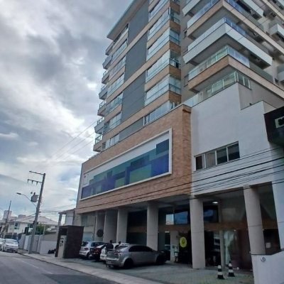 Apartamentos com 113m², 3 quartos, 1 suíte, 1 garagem, no bairro Kobrasol em São José