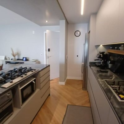 Apartamentos com 113m², 3 quartos, 1 suíte, 1 garagem, no bairro Kobrasol em São José