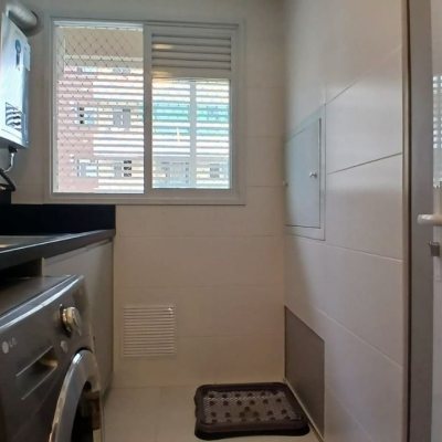 Apartamentos com 113m², 3 quartos, 1 suíte, 1 garagem, no bairro Kobrasol em São José
