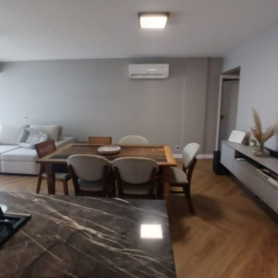Apartamentos com 113m², 3 quartos, 1 suíte, 1 garagem, no bairro Kobrasol em São José