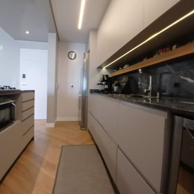 Apartamentos com 113m², 3 quartos, 1 suíte, 1 garagem, no bairro Kobrasol em São José