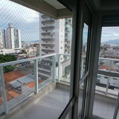 Apartamentos com 113m², 3 quartos, 1 suíte, 1 garagem, no bairro Kobrasol em São José