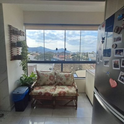 Cobertura com 101m², 3 quartos, 1 suíte, 2 garagens, no bairro Ingleses do Rio Vermelho em Florianópolis