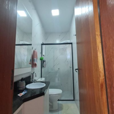 Cobertura com 101m², 3 quartos, 1 suíte, 2 garagens, no bairro Ingleses do Rio Vermelho em Florianópolis