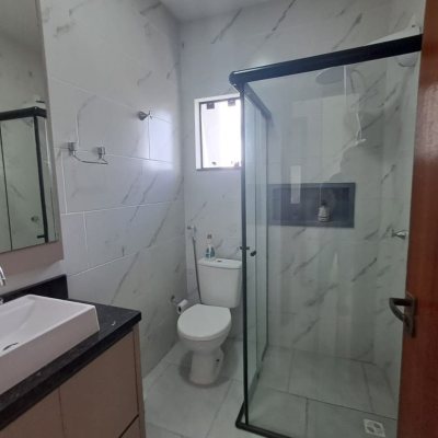 Cobertura com 101m², 3 quartos, 1 suíte, 2 garagens, no bairro Ingleses do Rio Vermelho em Florianópolis