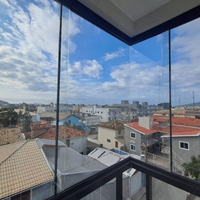Cobertura com 101m², 3 quartos, 1 suíte, 2 garagens, no bairro Ingleses do Rio Vermelho em Florianópolis