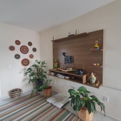 Cobertura com 101m², 3 quartos, 1 suíte, 2 garagens, no bairro Ingleses do Rio Vermelho em Florianópolis