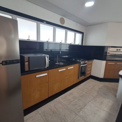 Apartamentos com 160m², 3 quartos, 2 suítes, 2 garagens, no bairro Jurerê Internacional em Florianópolis