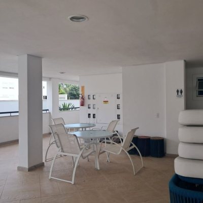Apartamentos com 160m², 3 quartos, 2 suítes, 2 garagens, no bairro Jurerê Internacional em Florianópolis