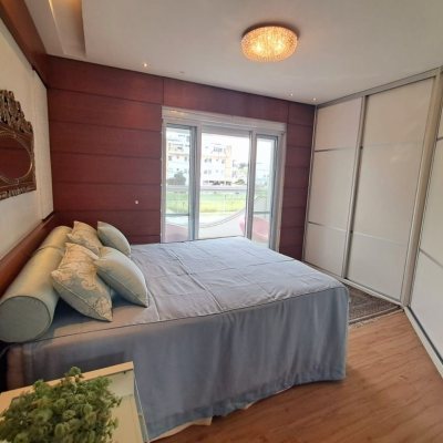 Apartamentos com 160m², 3 quartos, 2 suítes, 2 garagens, no bairro Jurerê Internacional em Florianópolis