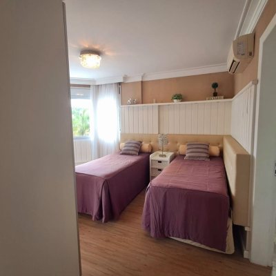 Apartamentos com 160m², 3 quartos, 2 suítes, 2 garagens, no bairro Jurerê Internacional em Florianópolis