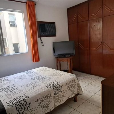 Apartamentos com 95m², 3 quartos, 1 suíte, 1 garagem, no bairro Canto em Florianópolis