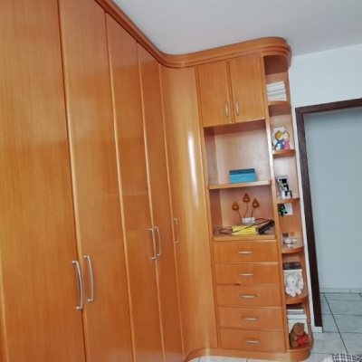 Apartamentos com 95m², 3 quartos, 1 suíte, 1 garagem, no bairro Canto em Florianópolis