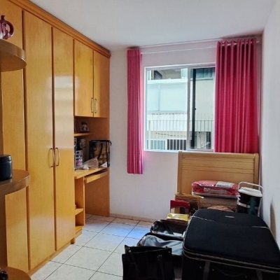 Apartamentos com 95m², 3 quartos, 1 suíte, 1 garagem, no bairro Canto em Florianópolis