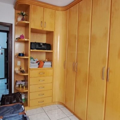 Apartamentos com 95m², 3 quartos, 1 suíte, 1 garagem, no bairro Canto em Florianópolis