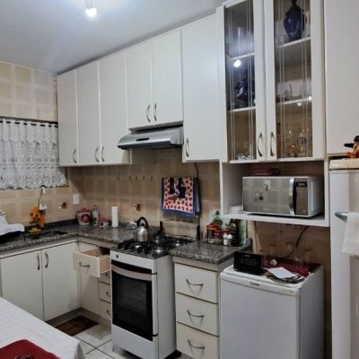 Apartamentos com 95m², 3 quartos, 1 suíte, 1 garagem, no bairro Canto em Florianópolis