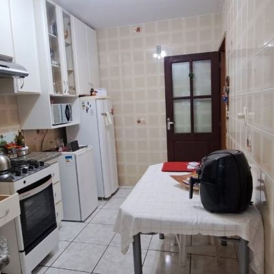 Apartamentos com 95m², 3 quartos, 1 suíte, 1 garagem, no bairro Canto em Florianópolis