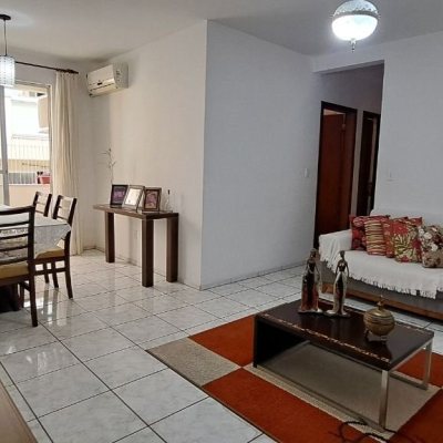 Apartamentos com 95m², 3 quartos, 1 suíte, 1 garagem, no bairro Canto em Florianópolis