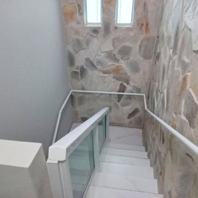 Casa Residencial com 147m², 4 quartos, 1 suíte, 4 garagens, no bairro São Sebastião em Palhoça