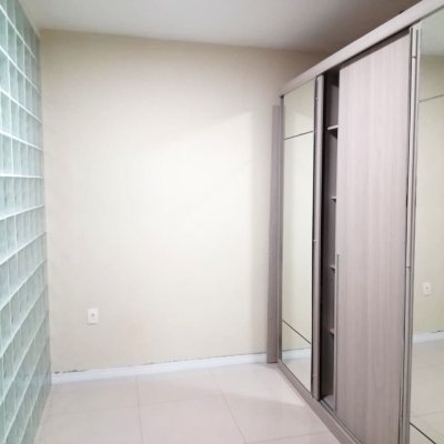 Casa Residencial com 147m², 4 quartos, 1 suíte, 4 garagens, no bairro São Sebastião em Palhoça