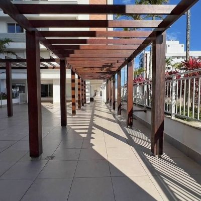 Apartamentos com 98m², 3 quartos, 1 suíte, 2 garagens, no bairro Jardim Atlântico em Florianópolis