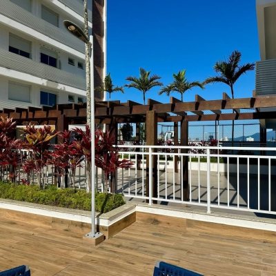 Apartamentos com 98m², 3 quartos, 1 suíte, 2 garagens, no bairro Jardim Atlântico em Florianópolis