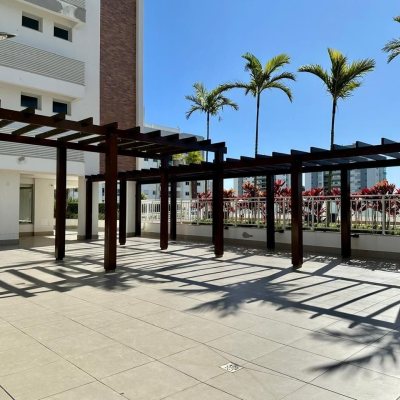 Apartamentos com 98m², 3 quartos, 1 suíte, 2 garagens, no bairro Jardim Atlântico em Florianópolis